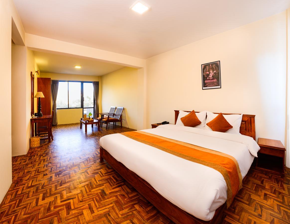 Golden Temple Inn Kathmandu Esterno foto